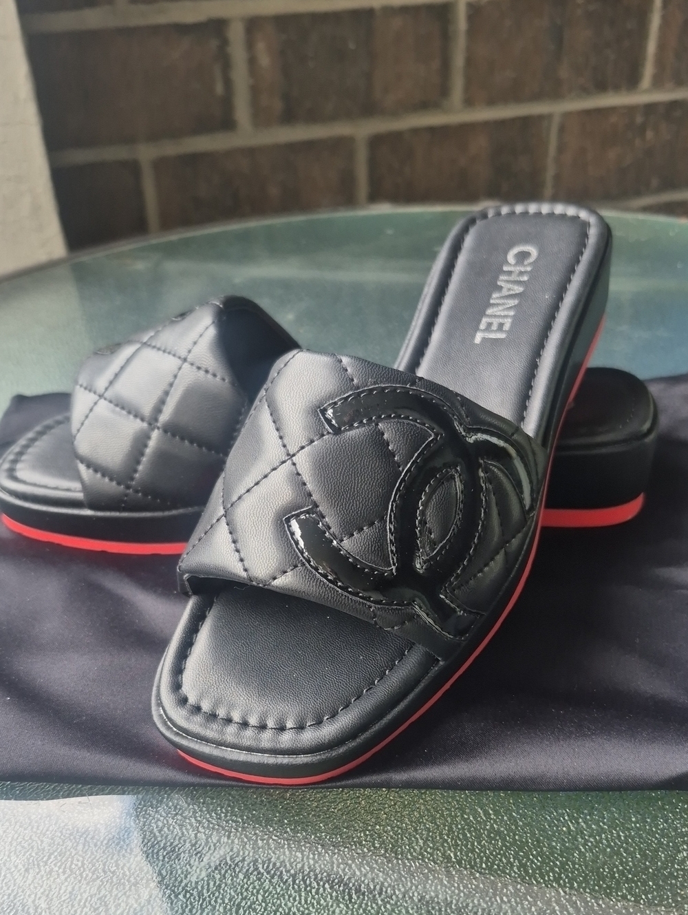 LEATHER SANDLES